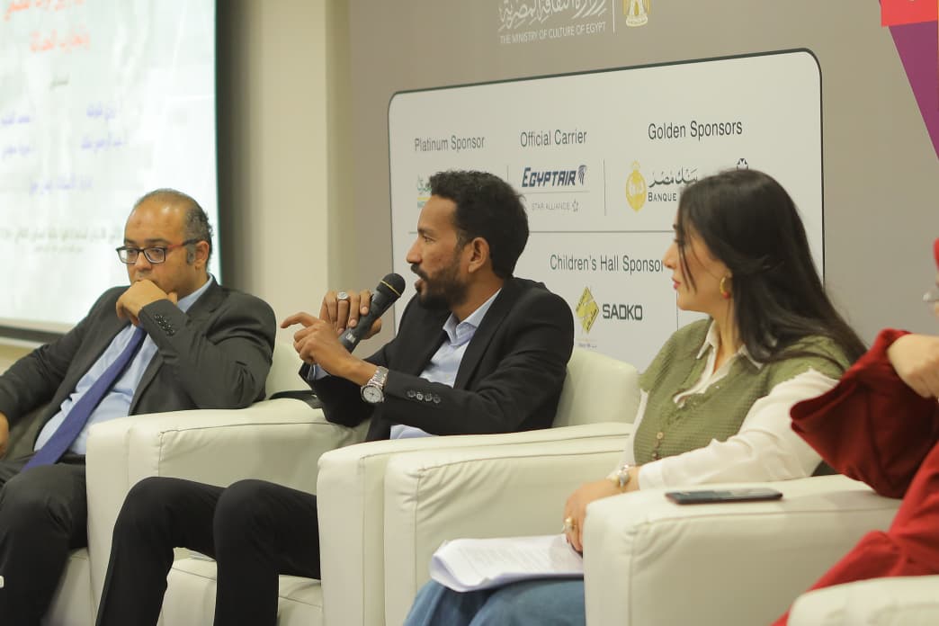 زيزي شوشة: أنا ضد تسمية «قصيدة النثر» فالنص إما شعر أو نثر